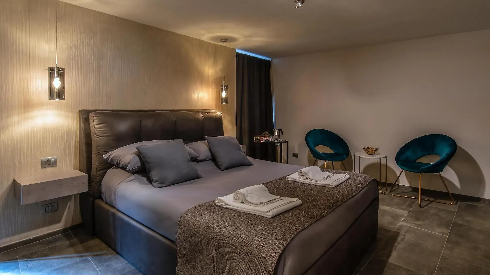 Black And White Suite Rome Италия