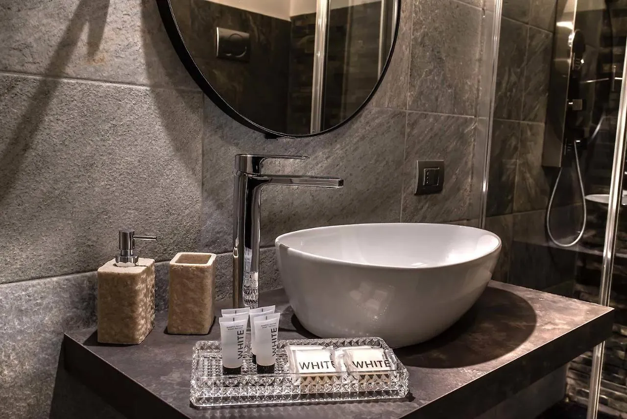 Bed & Breakfast Black And White Suite Rome